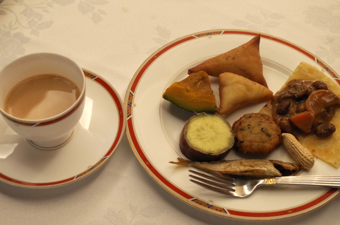 国際芸術家センター「大使館でお茶を第1回タンザニア大使館」タンザニアのおもてなし